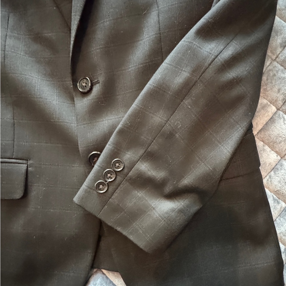 Classic Black Plaid Boys size 16R Suit